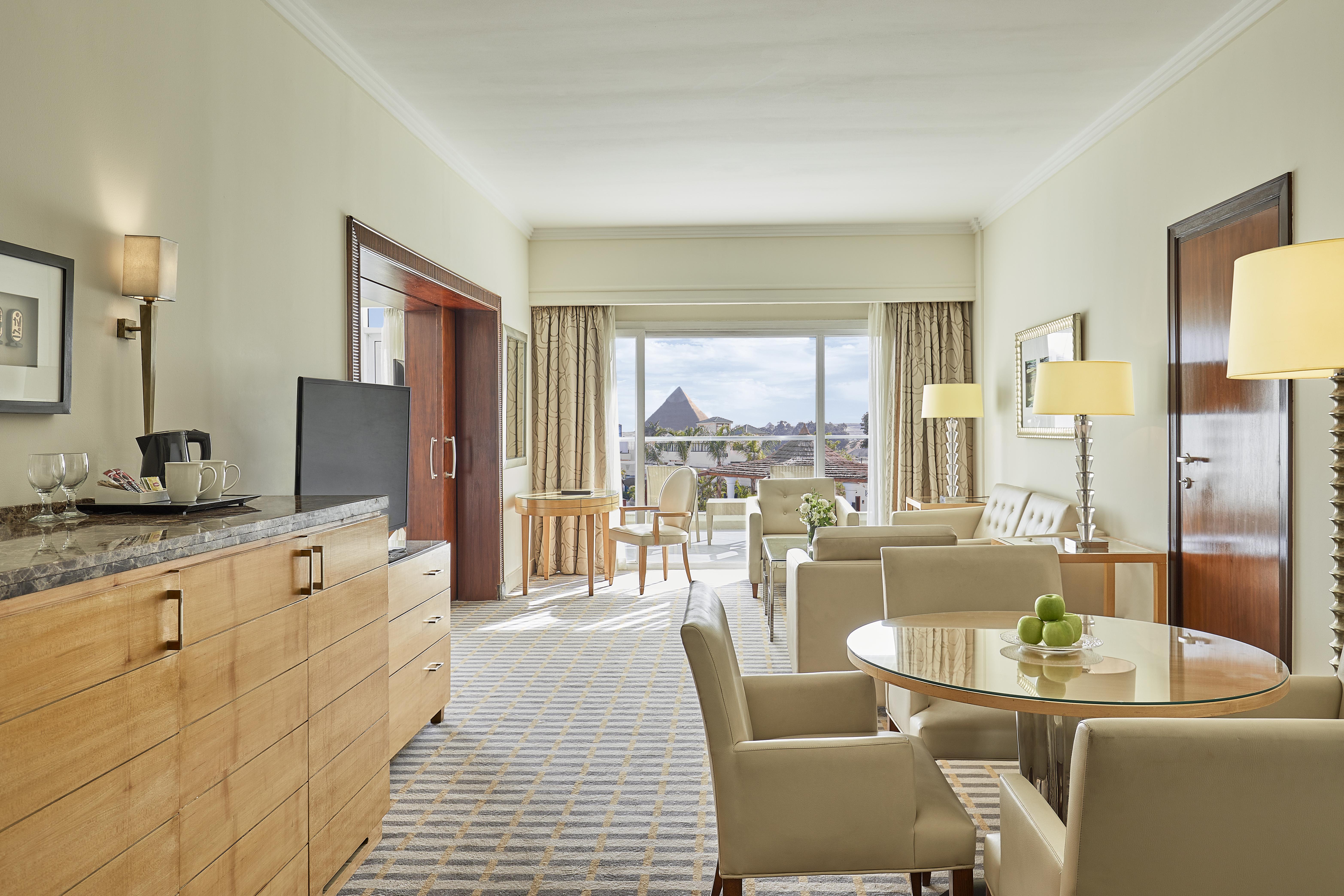 מלון Al Kawm al Akhdar Steigenberger Pyramids Cairo מראה חיצוני תמונה Suite at the Grand Hyatt Cairo